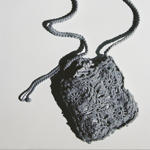 NWT. Zara Gray Mini Crocheted Crossbody Bag. - Picture 6 of 8